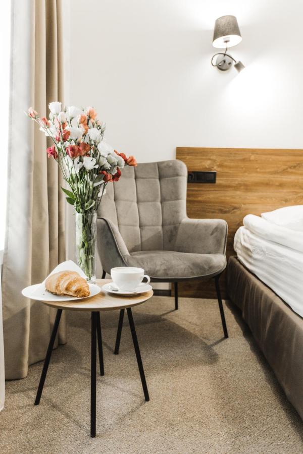 континент Hotel
